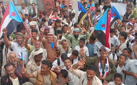 لحج.. مسيرة جماهيرية حاشدة في المسيمير الحواشب احتفاء بانتصارات القوات الجنوبية في حضرموت والمهرة