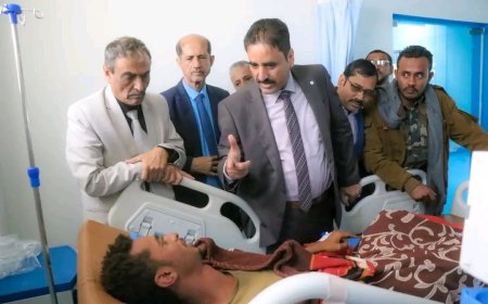 الأمين العام هشلة يتفقد جرحى معركة النصر ضد الإرهاب ويشيد بتضحيات الأبطال