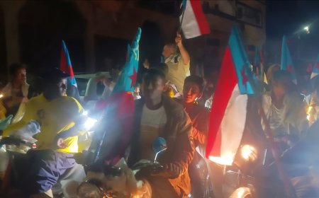 أبناء الحوطة يخرجون في مسيرة حاشدة تأييداً لانتصارات القوات المسلحة الجنوبية في حضرموت والمهرة