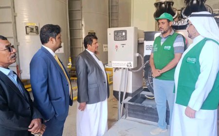 الأمين العام ورئيس جامعة المهرة يتفقدان مشروع مدينة الملك سلمان الطبية والتعليمية