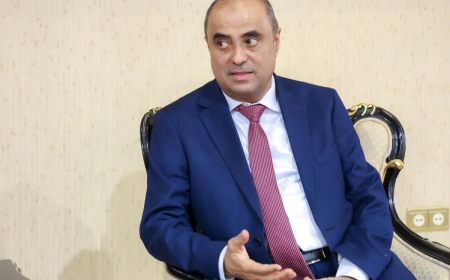 مغادرة رئيس الوزراء عدن إلى الرياض 