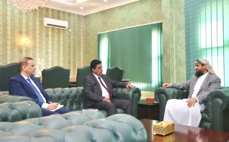 عضو مجلس القيادة "المحرّمي" يلتقي الأمين العام لمجلس الوزراء