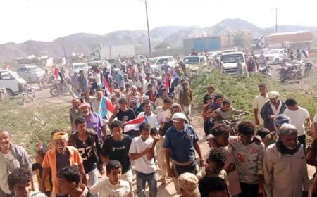 انتقالي الملاح ردفان ينظم مسيرة  كبرى احتفالا بانتصارات القوات المسلحة الجنوبية