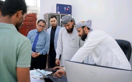 نائب وزير الأوقاف يتفقد قطاعات الوزارة ويطّلع على سير التعليم في المعهد العالي للإرشاد بعدن