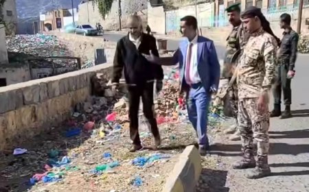 تعز.المشمر يوجّه بمعالجات مرورية عاجلة ويقر استكمال سفلته شارع المنتزه خلال الشهر الجاري.