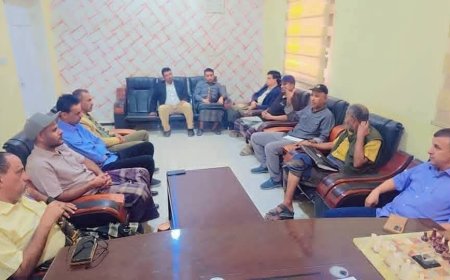 مدير الشباب والرياضة محسن سنان يناقش جاهزية التضامن للدرجة الثانية مع فرع اتحاد القدم