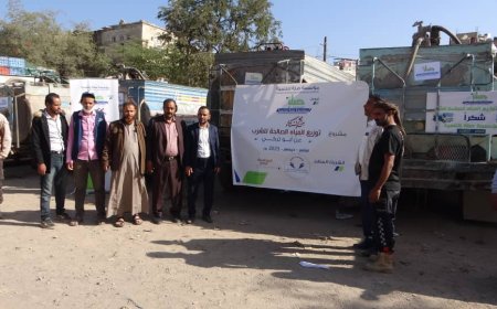 مؤسسة إنسان تدشن مشروعًا لتوفير أكثر من مليوني لتر من المياه الصالحة للشرب للنازحين في قعطبة
