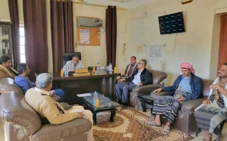 شبوة.. الأمين العام يتفقد عدداً من المرافق الحكومية ويؤكد على الانضباط الوظيفي ورفع مستوى الأداء وجودة الخدمات