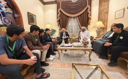 المفلحي يستقبل أبطال اليمن في الرياض بعد فوزهم ببطولة التحدي العالمي للروبوت 2025