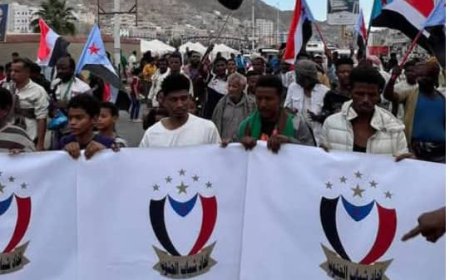 رئيس إتحاد شباب الجنوب يدعو شباب الإتحاد بالالتحاق بساحات الاعتصامات ويرد على الأحزاب السياسية اليمنية