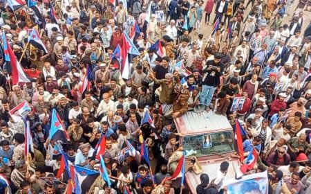 استجابة لدعوة انتقالي لحج  احتشاد جماهيري ، ومسيرة شعبية لرباعيات ردفان للمطالبة بإعلان دولة الجنوب العربي 