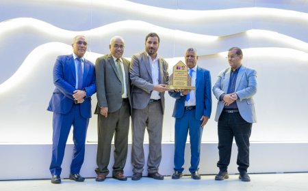 في حفل مميز.. كلية الإعلام بجامعة عدن تودّع الدفعة الأولى من خريجيها