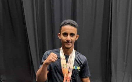 الشاب اليمني أويس الرفاعي يحقق بطولة عالمية في مصارعة الذراع