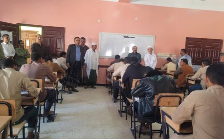 مقيبل والعمودي يدشنان اختبارات الفصل الدراسي الأول 2025 / 2026 بمدارس دوعن