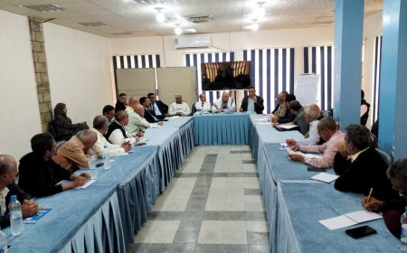 اجتماع بتعز يشدد على رقابة ضبط الاسعار وحماية المستهلك من الغش التجاري