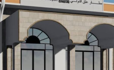 فرق الإطفاء تسيطر على حريق نُشب بسيارة نقل محروقات بمطار عتق الدولي دون وقوع إصابات