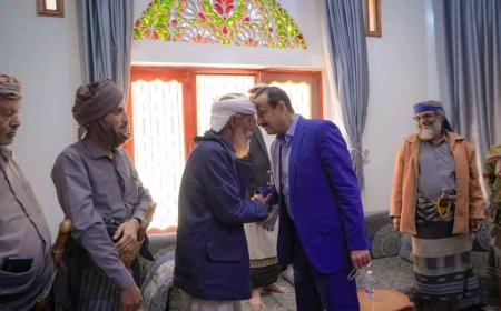 المحافظ بن الوزير يؤكد حرصه على وحدة الصف ويثمّن الاصطفاف المجتمعي الواسع دعماً لاستقرار وتنمية شبوة