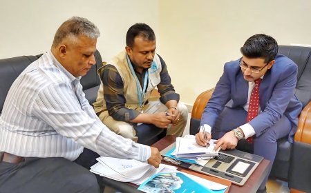 نائب وزير المياه والبيئة يوقّع اتفاقية مشروع تعميق وتأهيل بئر الرميلة بمأرب