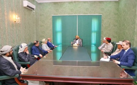 المحرّمي يناقش مع البركاني مستجدات الأوضاع ويشدد على توحيد السلاح لمواجهة الحوثيين والجماعات الإرهابية