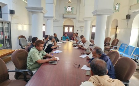 مدير عام مديرية تريم يلتقي منظمة صُنّاع النهضة واللجان المجتمعية لرفع احتياجات المديرية