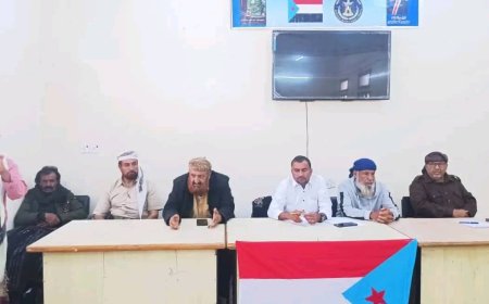 تنفيذية انتقالي سرار والسلطة المحلية  تدعوان أبناء المديرية للاحتشاد في مخيم ساحة الاعتصام بزنجبار