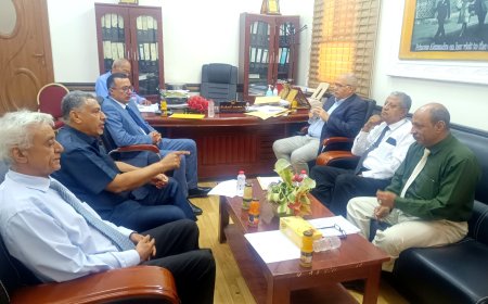 إجتماع مجلس إدارة هيئة مستشفى الجمهوريةبعدن يقر عدد من الإجراءات الهادفة تطوير وتحسين جودة الخدمات الطبية 