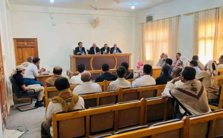 الكثيري وباعوم يتفقدان سير العمل في المجمع القضائي بسيئون