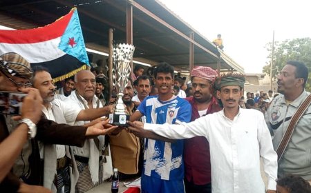 العاصفة يتوج بطلاً لدوري الاستقلال للفرق الشعبية بالكود خنفر