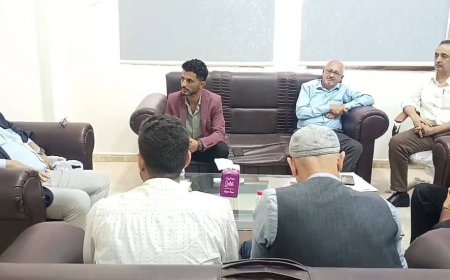 مدير عام مكتب صحة عدن يناقش مع نائب رئيس بعثة أطباء بلاحدود الفرنسية سبل تعزيز التعاون المشترك