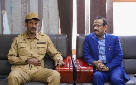 محافظ شبوة يلتقي أركان حرب اللواء الرابع مشاة والقائم بأعمال قائد اللواء العقيد "علاء يعقوب"