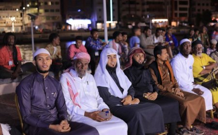 ساحة مخيم الاعتصام المفتوح بالمكلا تشهد ملتقى دعويًا وتوعويًا للشباب