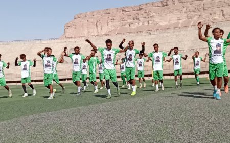 خنفر يجرى حصة تدريبية في الملعب الاولمبي استعدادا لمباراة يوم غدا أمام فتح ذمار