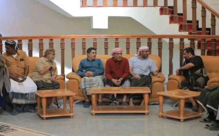 رئيس الجمعية الوطنية يستقبل مشايخ ووجهاء مديرية عمد