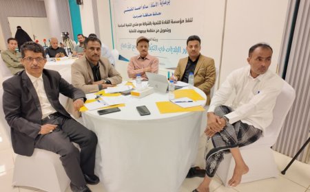 الوكيل بارزيق  يدشّن ورشة عمل تدريبية حول دور البلديات في التكيف الحضري مع تغيّر المناخ بالمكلا