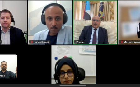 الكثيري يعقد اجتماعا مع قيادات مكتبي المبعوث الأممي في كل من العاصمة الأردنية عمّان والعاصمة عدن