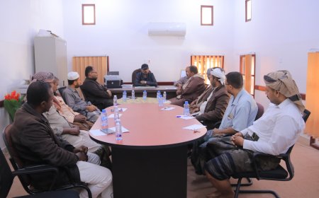 مدير عام شبام يدشّن ورشة عمل نقل المعرفة لبناء قدرات الكوادر الشابة في السلطة المحلية بالمديرية