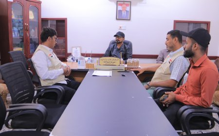 مدير عام شبام يبحث مع مؤسسة أيادي الخير للتنمية تدخلات تنموية في التعليم والصحة والبنية التحتية