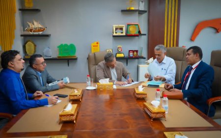 محافظ عدن يوقّع اتفاقية بناء الدور الرابع بكلية طب الأسنان – جامعة عدن