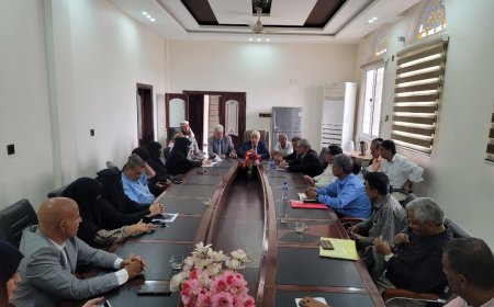 بحضور فريق التوجيه والرقابة الرئاسي : جامعة لحج تطالب الرئيس القائد عيدروس الزبيدي  بإعلان دولة الجنوب العربي