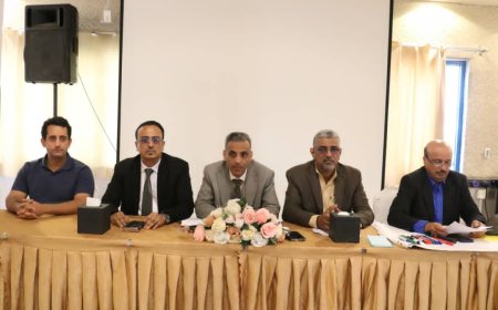 نائب وزير الإدارة المحلية يدشن ورشة عمل لتعزيز كفاءة قيادات السلطة المحلية بالعاصمة عدن  