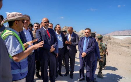 الرئيس القائد عيدروس الزُبيدي يطّلع على سير العمل في مشروع سد حسان بمحافظة أبين
