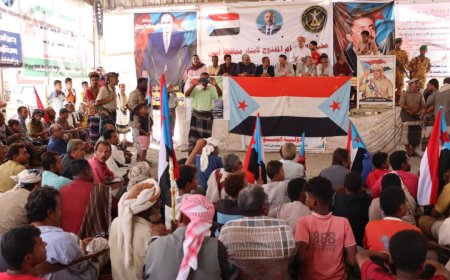 بقيادة باسلهف.. مكتب التربية خنفر يعلن تأييده الكامل لخطوات المجلس الانتقالي وإعلان استقلال الجنوب واستعادة دولته