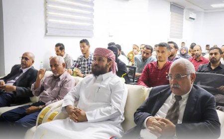 مدير صحة عدن يدشن أحدث جهاز ميكروسكوب جراحي عالمي لأول مرة في البلاد في مستشفى عدن التعاوني