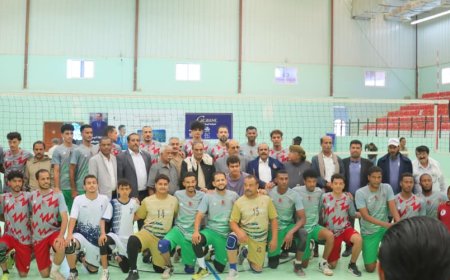 برعاية وحضور المحافظ بن الوزير.. منتخب شبوة يستهل مشواره في افتتاح بطولة الفقيد أحمد الجبيلي للكرة الطائرة بفوز مستحق على منتخب أبين