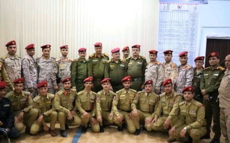 قائد محور تعز يستقبل الضباط خريجي كليات القيادة والأركان والكلية العسكرية