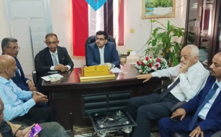 نائب وزير المياه والبيئة يطلع على مستوى الانجاز بالهيئة العامة لحماية البيئة فرع لحج