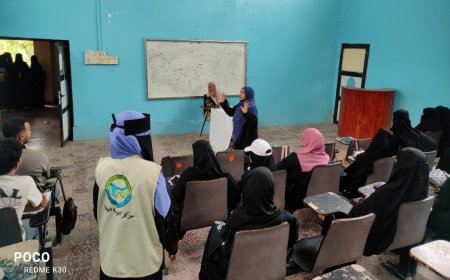 صندوق نظافة عدن يدشن حملة توعية ونظافة بيئية في كليتي الإعلام والآداب