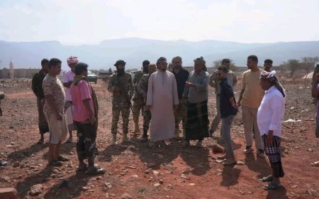 محافظ سقطرى يؤكد حرص السلطة المحلية على حماية أراضي الدولة وتنفيذ المخططات العامة