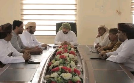 لجنة التهدئة والمصالحة المساندة للسلطة المحلية بالمهرة تعقد لقاءها الأول وتُقرّ خطة تحرك ميدانية