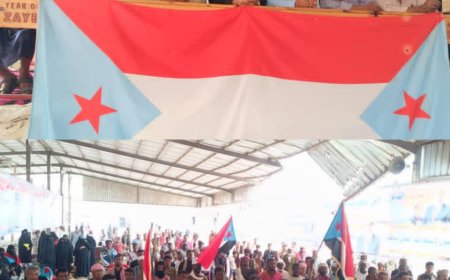 زنجبار تواصل حراكها الشعبي : الجماهير الجنوبية تجدد العهد في ساحات الاعتصام وتؤكد تمسكها باستعادة الدولة